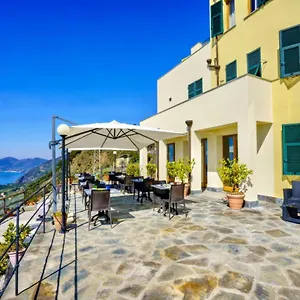 Hotel Luna Di Marzo