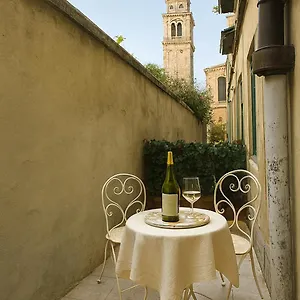 Calle De Le Pazienze Italie